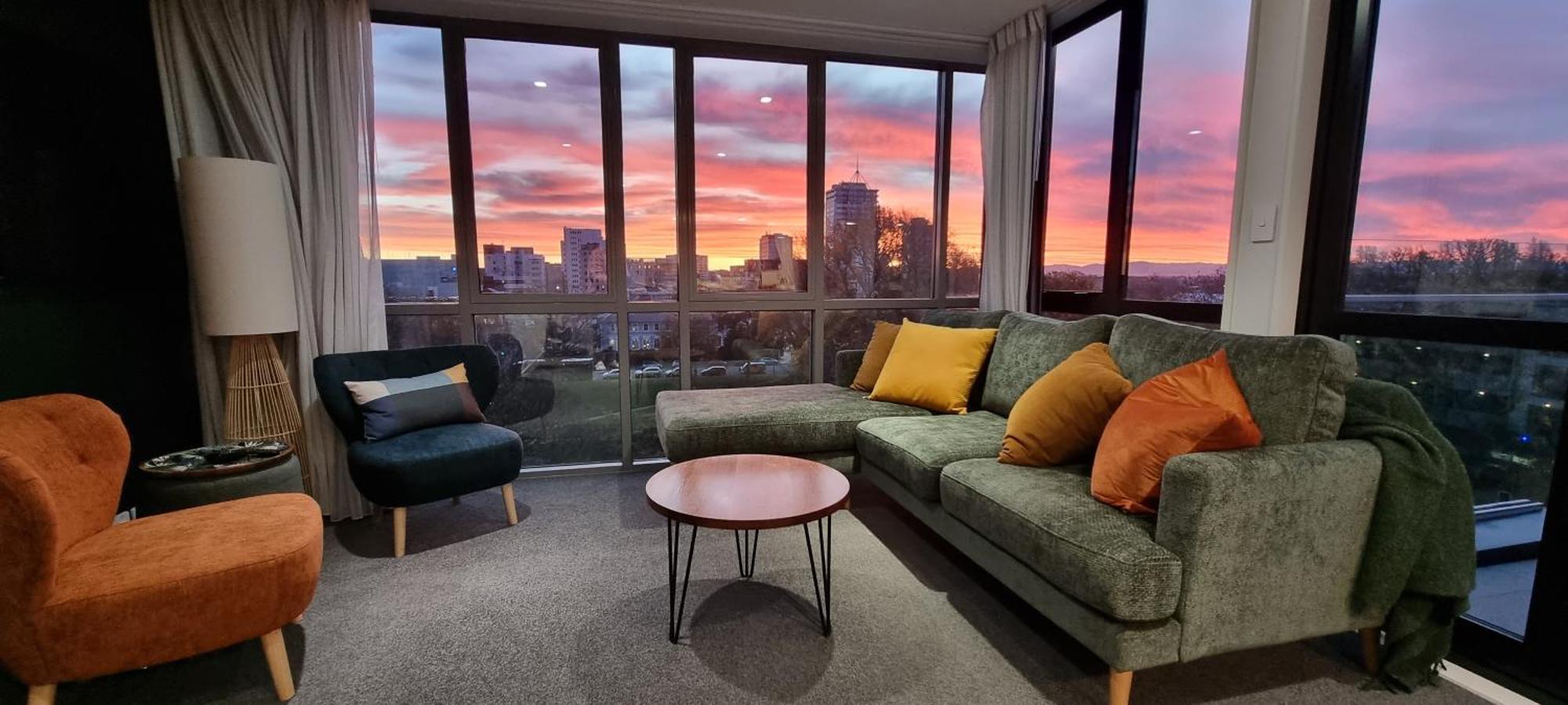 Latimer Loft - Christchurch Holiday Homes 外观 照片