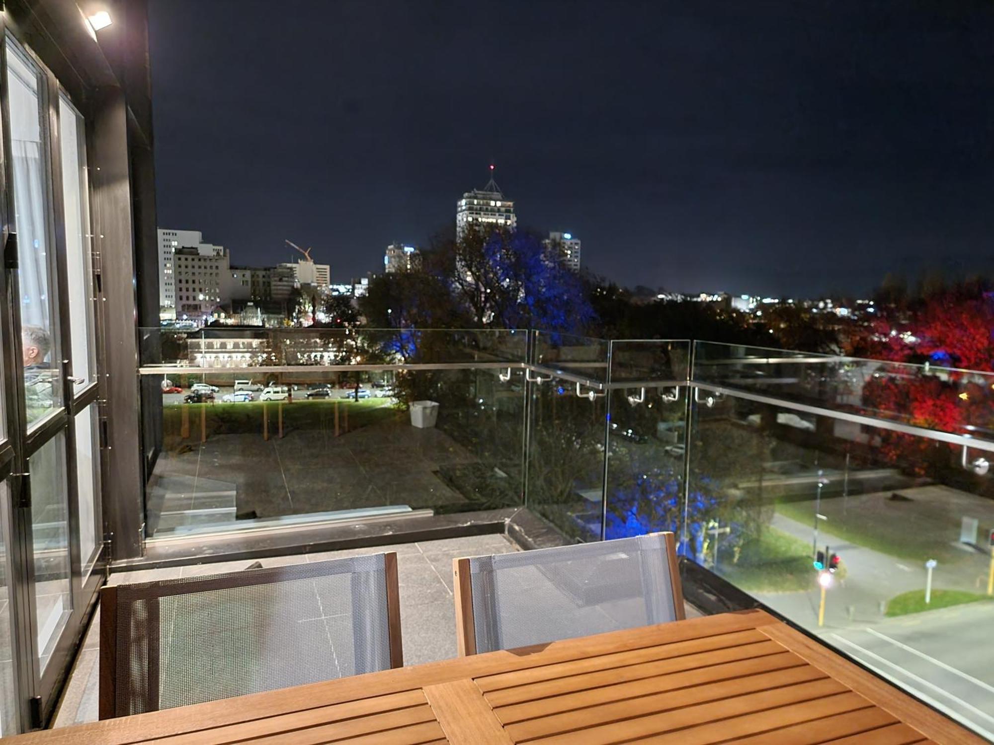 Latimer Loft - Christchurch Holiday Homes 外观 照片