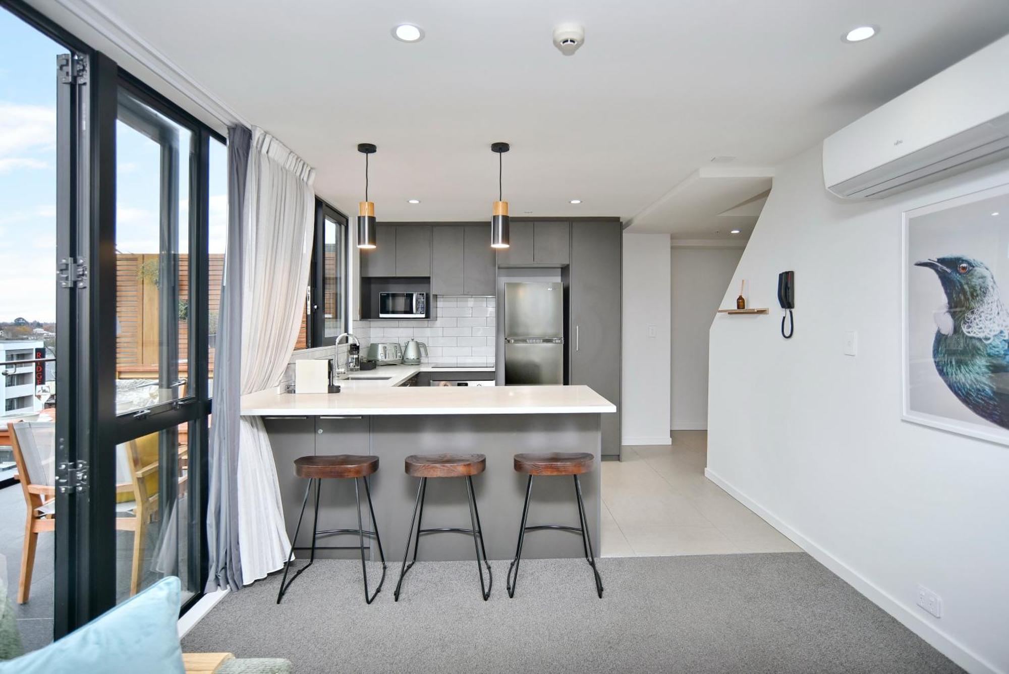 Latimer Loft - Christchurch Holiday Homes 外观 照片