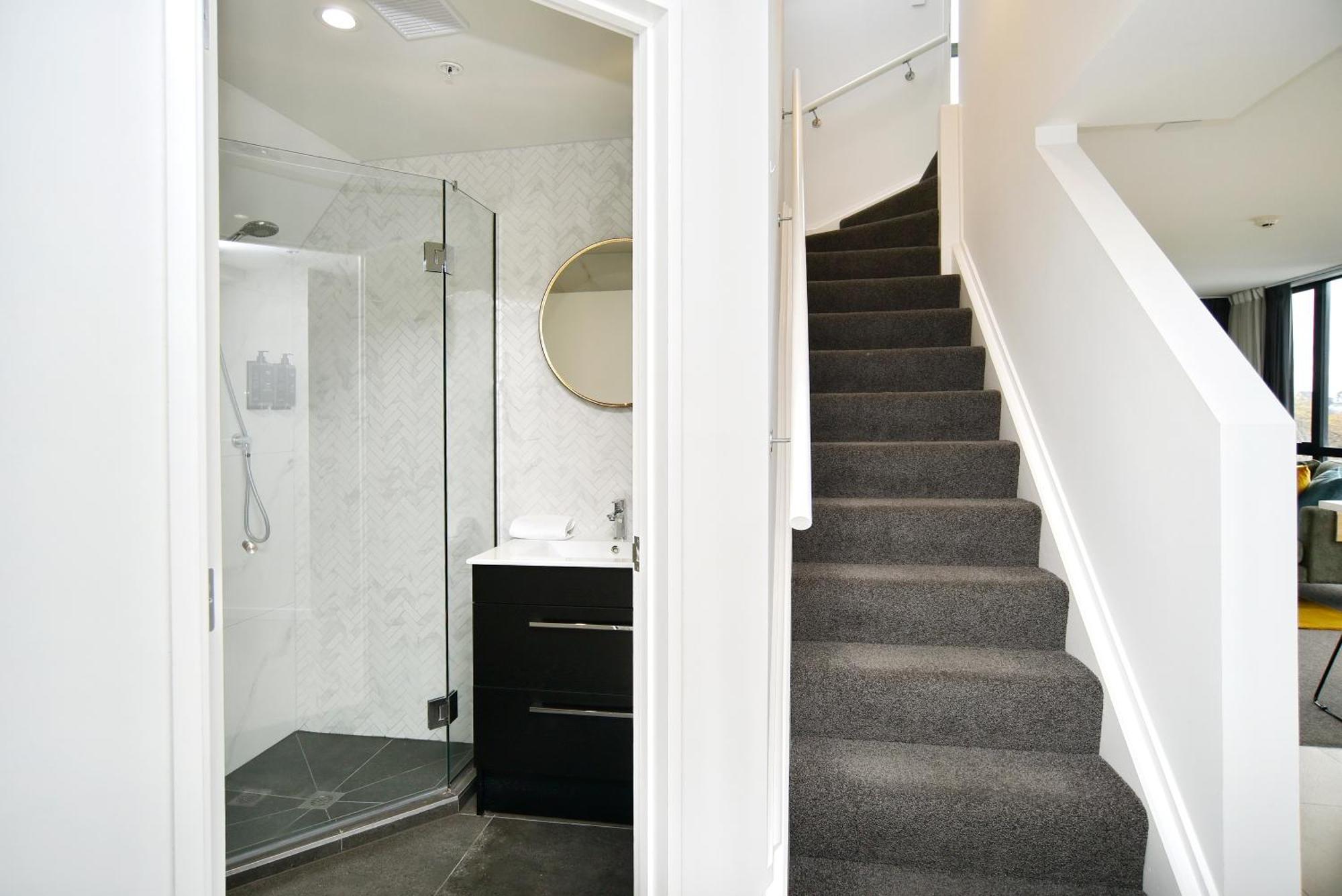 Latimer Loft - Christchurch Holiday Homes 外观 照片