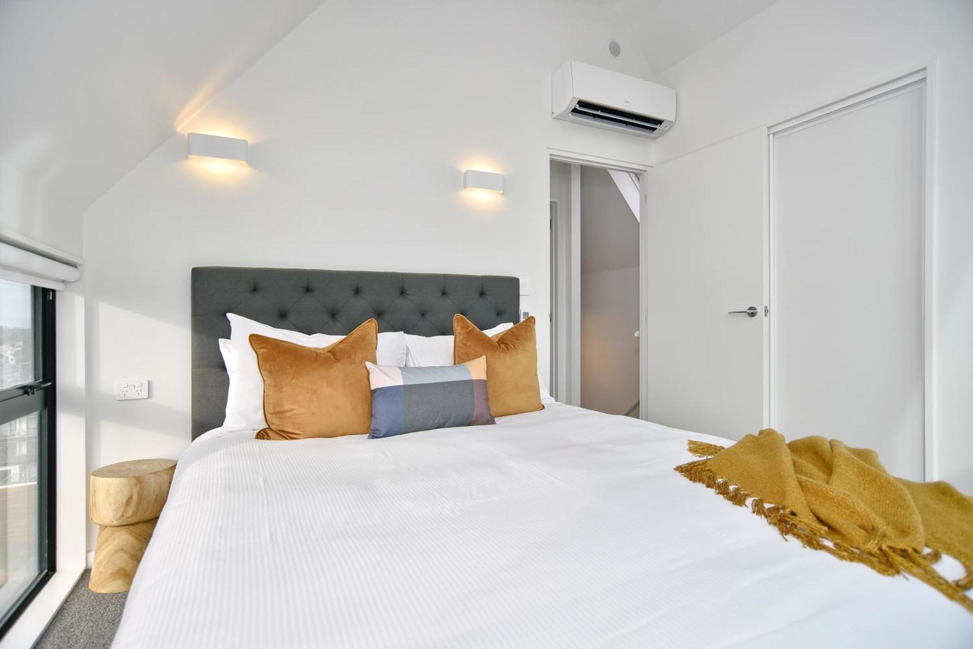 Latimer Loft - Christchurch Holiday Homes 外观 照片