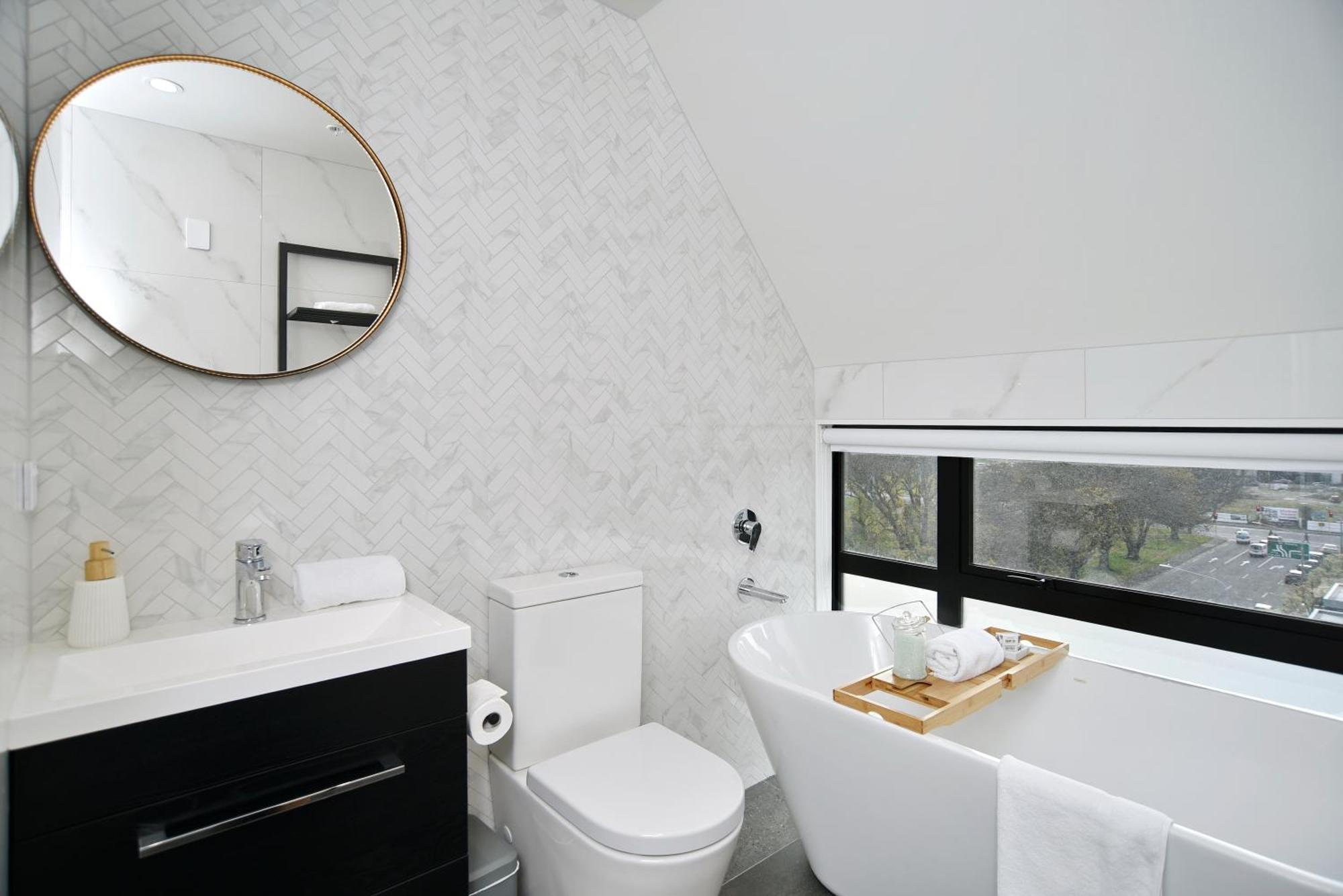 Latimer Loft - Christchurch Holiday Homes 外观 照片
