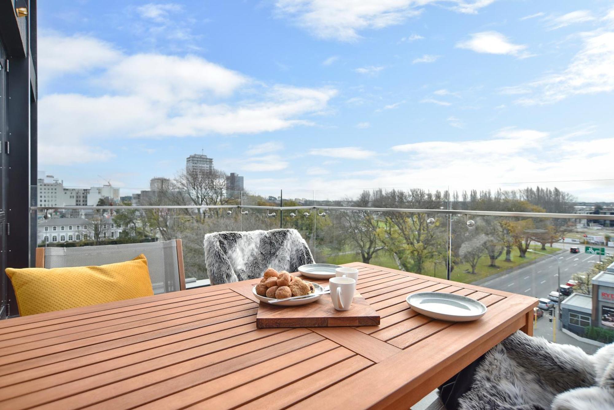 Latimer Loft - Christchurch Holiday Homes 外观 照片