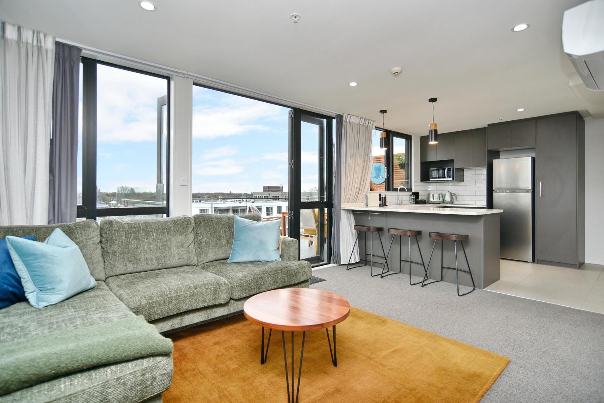Latimer Loft - Christchurch Holiday Homes 外观 照片